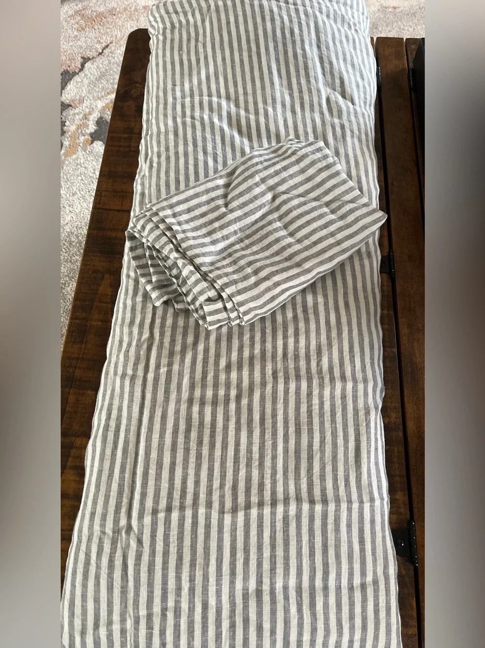 NWOT Quince European Linen Stripe 3 Pc Duvet Cover Set, Full/Queen (Gray/White)